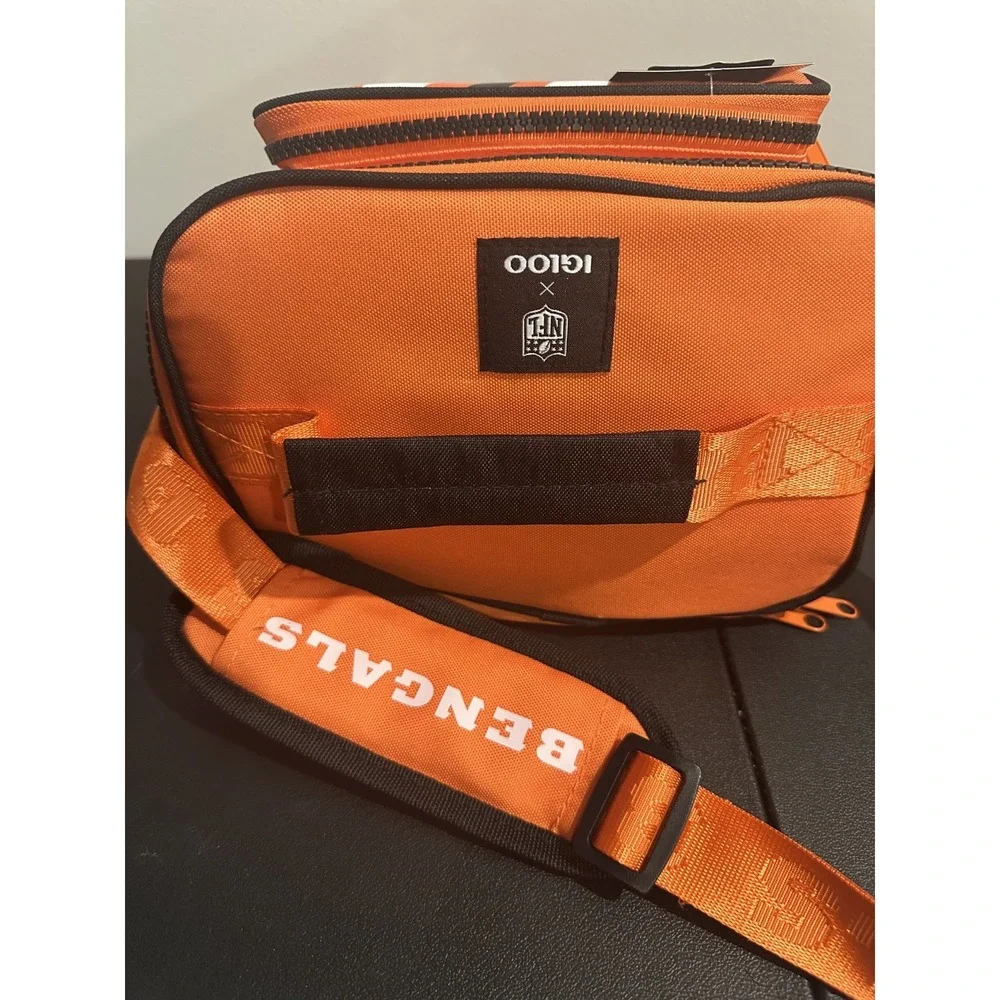 NWT IGLOO Cincinnati Bengals Square‎ Lined 4-Pack Cooler